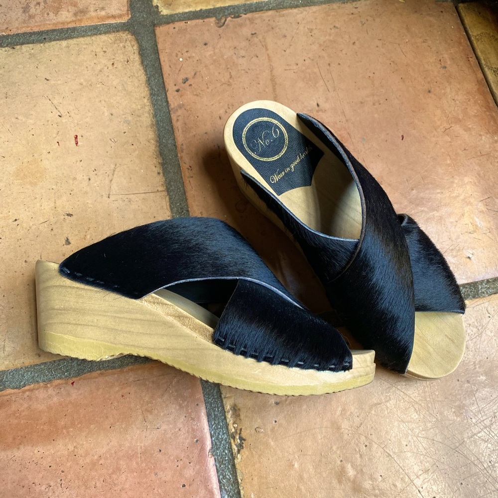 Like new No.6 clog wedges